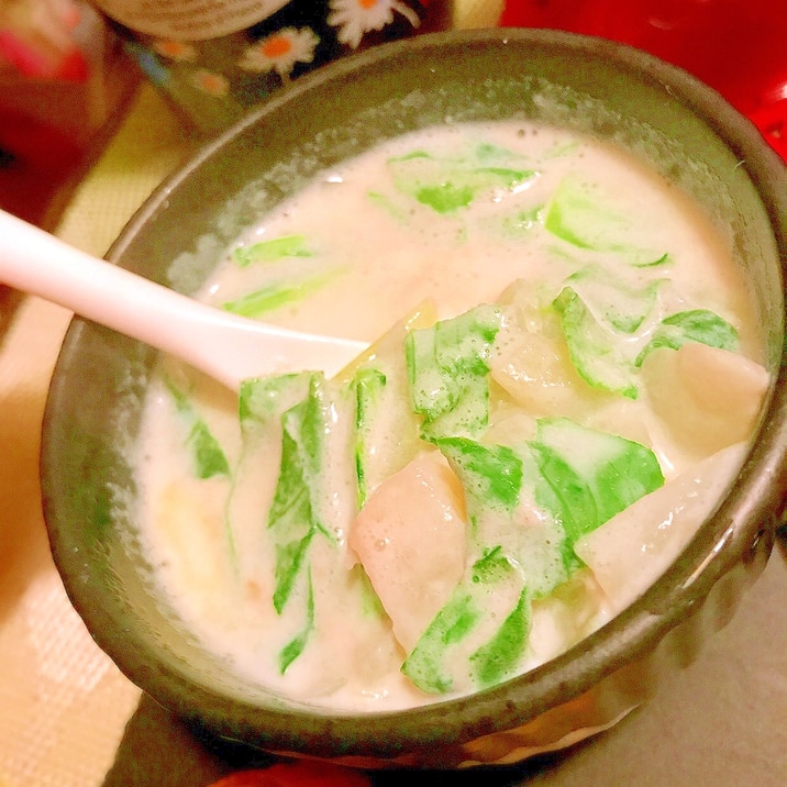 蕎麦の実と野菜の蕎麦粉クリームスープ